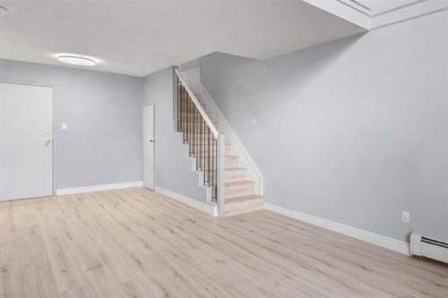 104-1817 14A Street Sw, Calgary, AB - Indoor Photo Showing Other Room