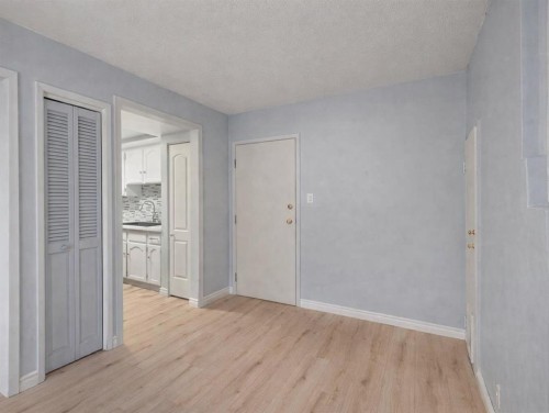 104-1817 14A Street Sw, Calgary, AB - Indoor Photo Showing Other Room