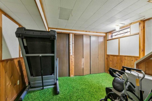 10712 Mapleshire Crescent Se, Calgary, AB - Indoor Photo Showing Other Room