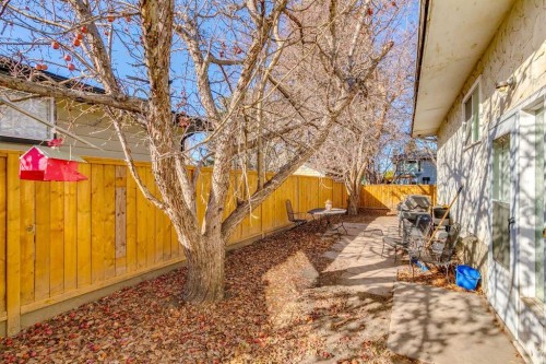 10712 Mapleshire Crescent Se, Calgary, AB - Outdoor