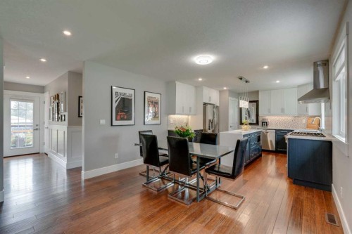 2444 45 Street Se, Calgary, AB - Indoor