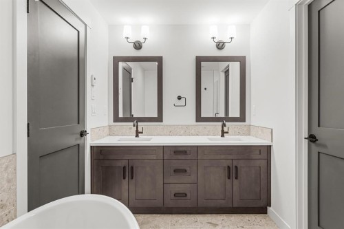 405-1505 Spring Creek Gate, Canmore, AB - Indoor Photo Showing Bathroom