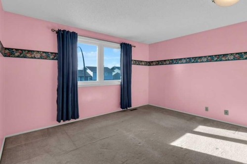 36 Castlebrook Way Ne, Calgary, AB 