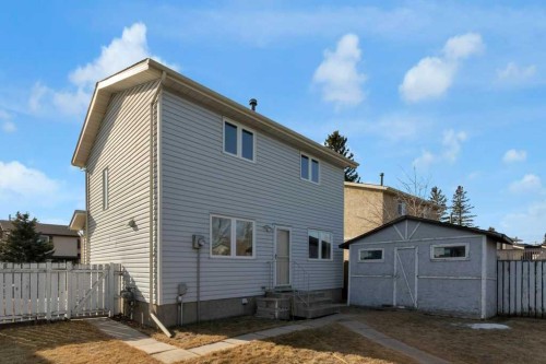 36 Castlebrook Way Ne, Calgary, AB 