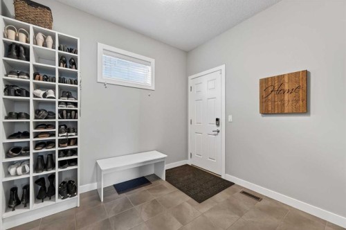 143 Cranarch Crescent Se, Calgary, AB - Indoor Photo Showing Other Room
