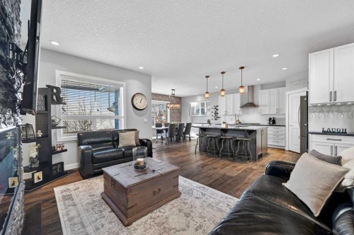 143 Cranarch Crescent Se, Calgary, AB - Indoor Photo Showing Living Room