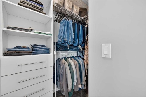 143 Cranarch Crescent Se, Calgary, AB - Indoor With Storage