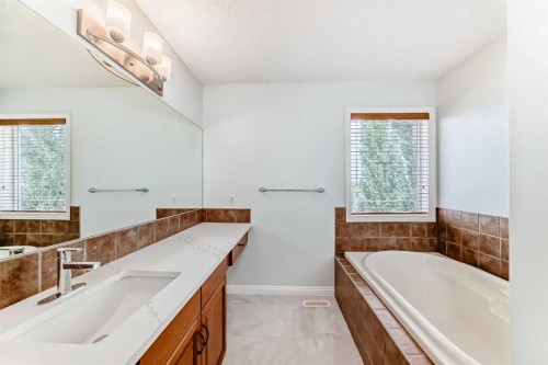 234 Panatella Boulevard Nw, Calgary, AB - Indoor Photo Showing Bathroom