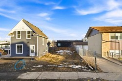68 7 Street NE Calgary, AB T2E 4B7