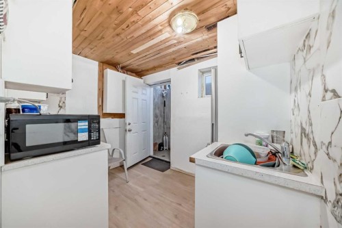 104 Falmere Way Ne, Calgary, AB - Indoor