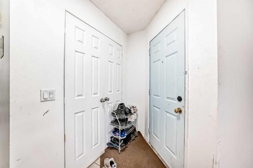 104 Falmere Way Ne, Calgary, AB - Indoor Photo Showing Other Room