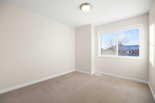 156 Royal Manor Nw, Calgary, AB - Indoor Photo Showing Other Room