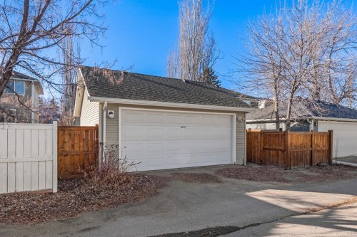 4416 Quentin Court Sw, Calgary, AB - Outdoor