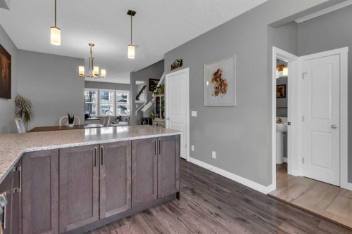 594 Hillcrest Road Sw, Airdrie, AB - Indoor Photo Showing Kitchen