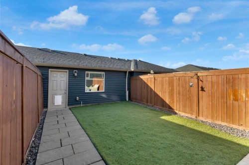 594 Hillcrest Road Sw, Airdrie, AB - Outdoor
