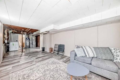 627 Fortalice Crescent Se, Calgary, AB - Indoor