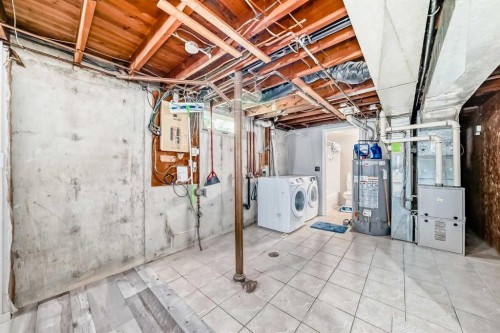 627 Fortalice Crescent Se, Calgary, AB - Indoor