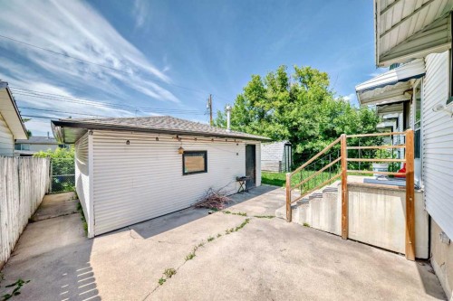 627 Fortalice Crescent Se, Calgary, AB - Outdoor With Exterior