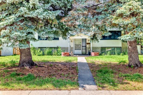 627 Fortalice Crescent Se, Calgary, AB - Outdoor