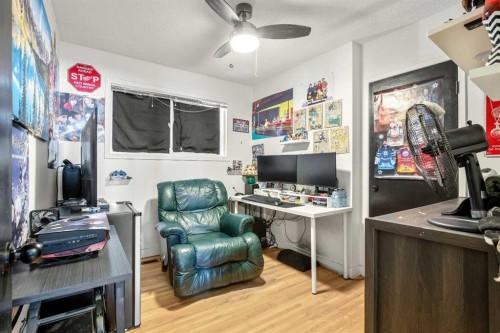 1986 Cottonwood Crescent Se, Calgary, AB - Indoor Photo Showing Other Room