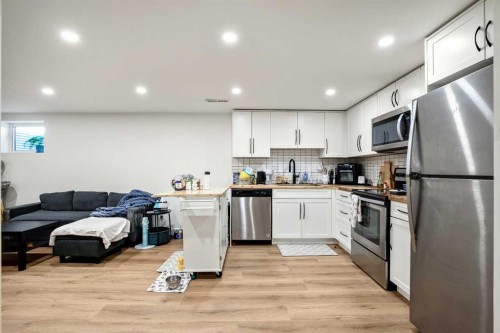 1986 Cottonwood Crescent Se, Calgary, AB - Indoor Photo Showing Kitchen With Stainless Steel Kitchen