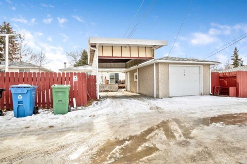 1986 Cottonwood Crescent Se, Calgary, AB - Outdoor