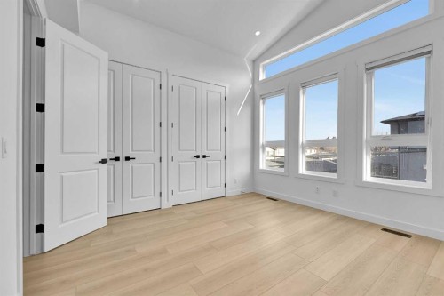 2605 1 Street Ne, Calgary, AB - Indoor Photo Showing Other Room