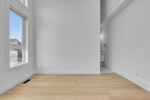 2605 1 Street Ne, Calgary, AB - Indoor Photo Showing Other Room