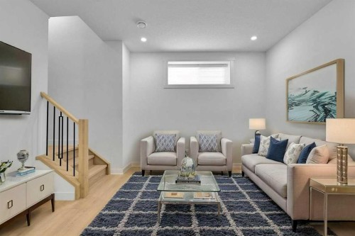 2605 1 Street Ne, Calgary, AB - Indoor Photo Showing Living Room