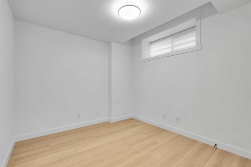 2605 1 Street Ne, Calgary, AB - Indoor Photo Showing Other Room