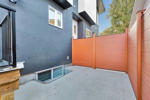 2605 1 Street Ne, Calgary, AB - Outdoor With Exterior