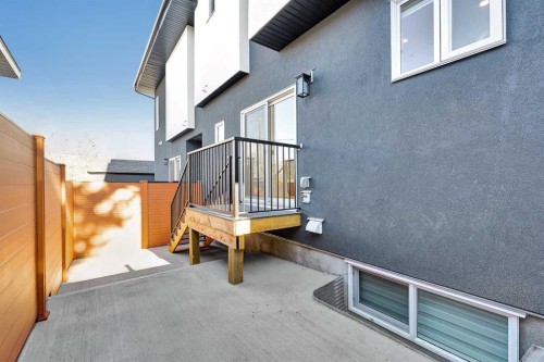 2605 1 Street Ne, Calgary, AB - Outdoor With Exterior
