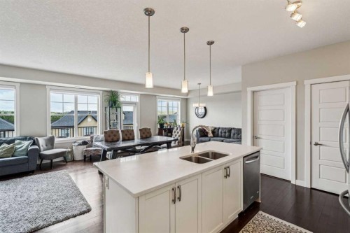 30 Cranbrook Villas Se, Calgary, AB - Indoor