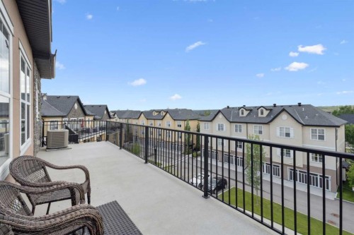 30 Cranbrook Villas Se, Calgary, AB - Outdoor With Exterior