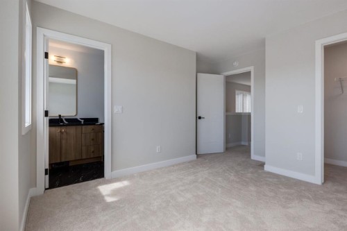 263 Sora Boulevard Se, Calgary, AB - Indoor