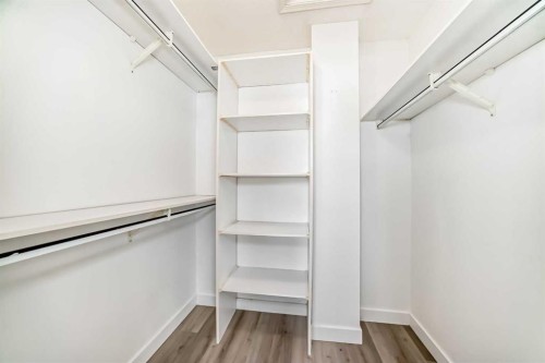 7 Signature Mews Sw, Calgary, AB - Indoor With Storage