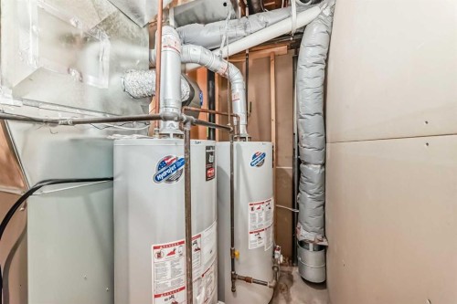 7 Signature Mews Sw, Calgary, AB - Indoor Photo Showing Basement