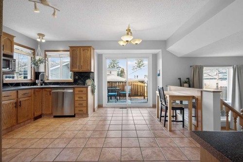 28 Mckerrell Close Se, Calgary, AB - Indoor