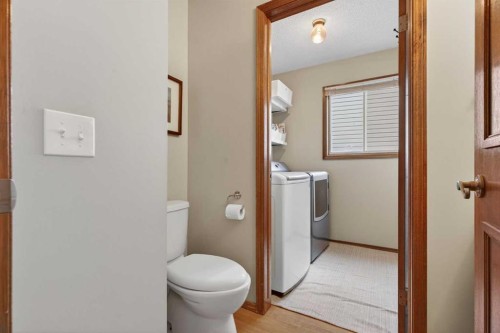 28 Mckerrell Close Se, Calgary, AB - Indoor Photo Showing Laundry Room
