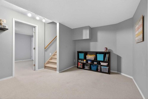 28 Mckerrell Close Se, Calgary, AB - Indoor Photo Showing Other Room