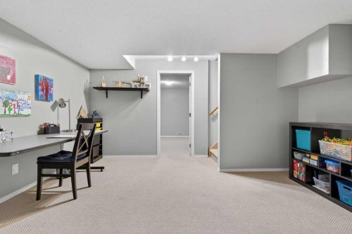 28 Mckerrell Close Se, Calgary, AB - Indoor Photo Showing Office