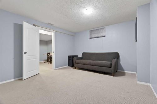 28 Mckerrell Close Se, Calgary, AB - Indoor