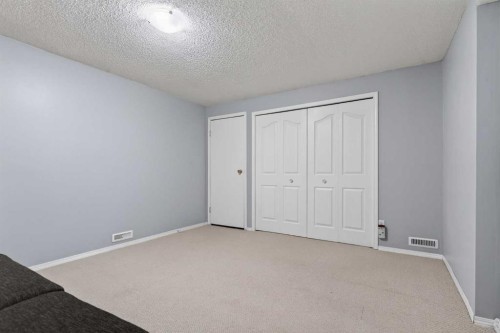 28 Mckerrell Close Se, Calgary, AB - Indoor Photo Showing Other Room