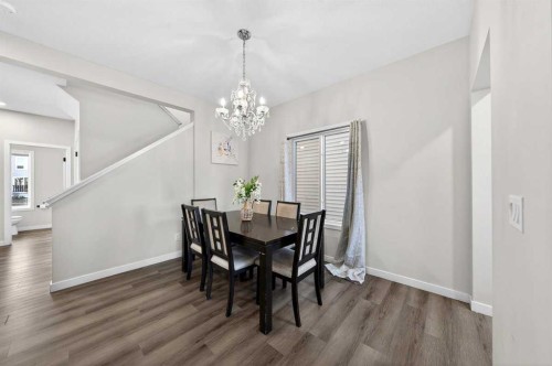 148 Highview Gate Se, Airdrie, AB - Indoor Photo Showing Dining Room