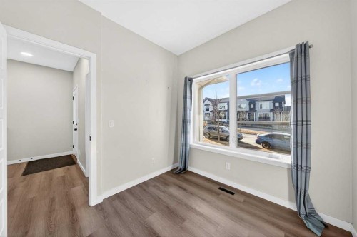 148 Highview Gate Se, Airdrie, AB - Indoor Photo Showing Other Room