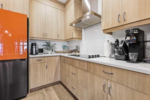 128 Setonstone Gardens Se, Calgary, AB - Indoor Photo Showing Kitchen