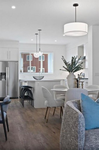 102 Rangeview Path Se, Calgary, AB - Indoor