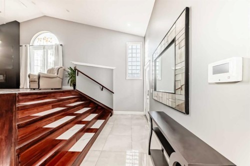 305 Lakeside Greens Crescent, Chestermere, AB - Indoor Photo Showing Other Room