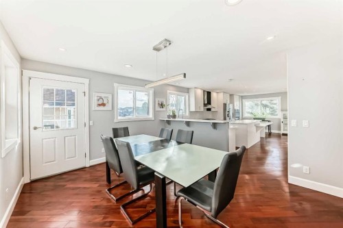 305 Lakeside Greens Crescent, Chestermere, AB - Indoor Photo Showing Dining Room