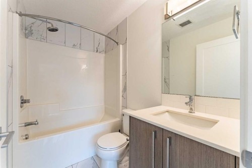 2205-76 Cornerstone Passage Ne, Calgary, AB - Indoor Photo Showing Bathroom